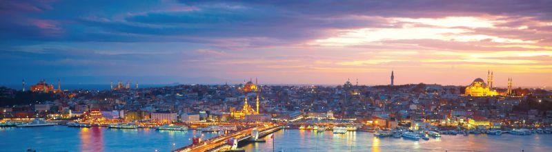 Istanbul&Blue_Mosque-at-sunset_Fotolia_38663727_smlr